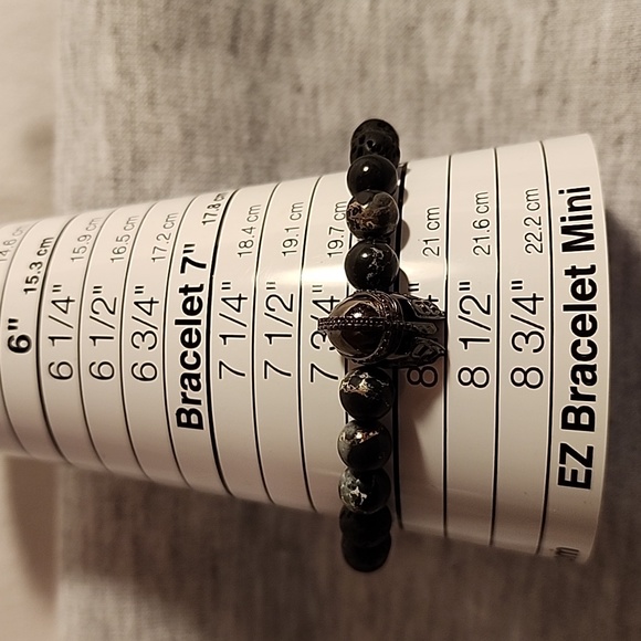 Spartan Helmet Agate Beaded Bracelet - Picture 1 of 6